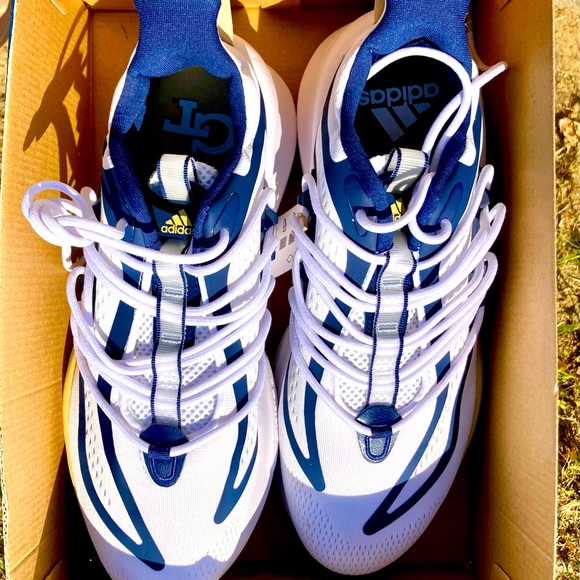 Adidas Alpha-boost
 V1 NCAA 

Size 9 - Picture 7 of 16